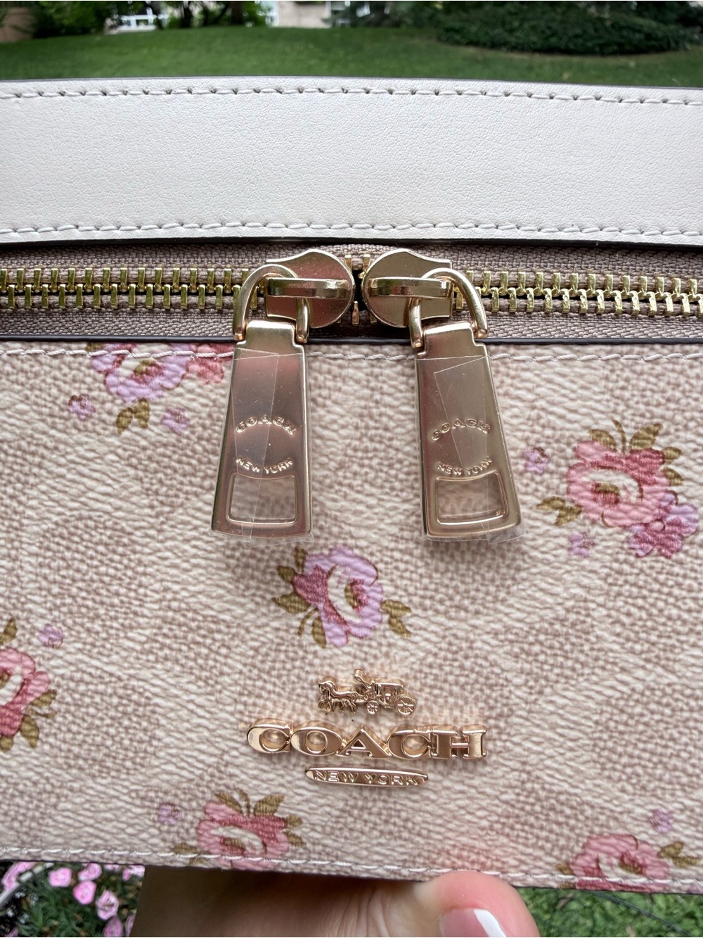 Coach Cosmetic Case In Signature Canvas With Floral Print - Picture 8 of 12